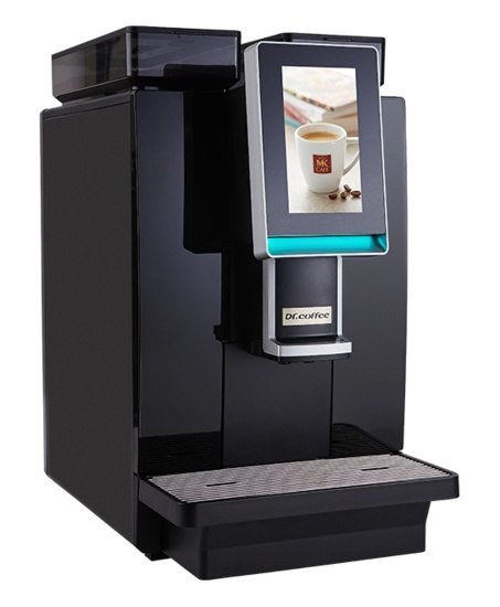 przygotowanie herbaty w ekspresie Dr.Coffee MINIBAR S1 gorąca woda