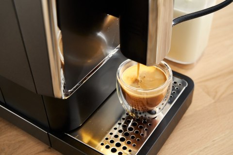 MK Café Barista Milk 8330 z automatycznym systemem mlecznym